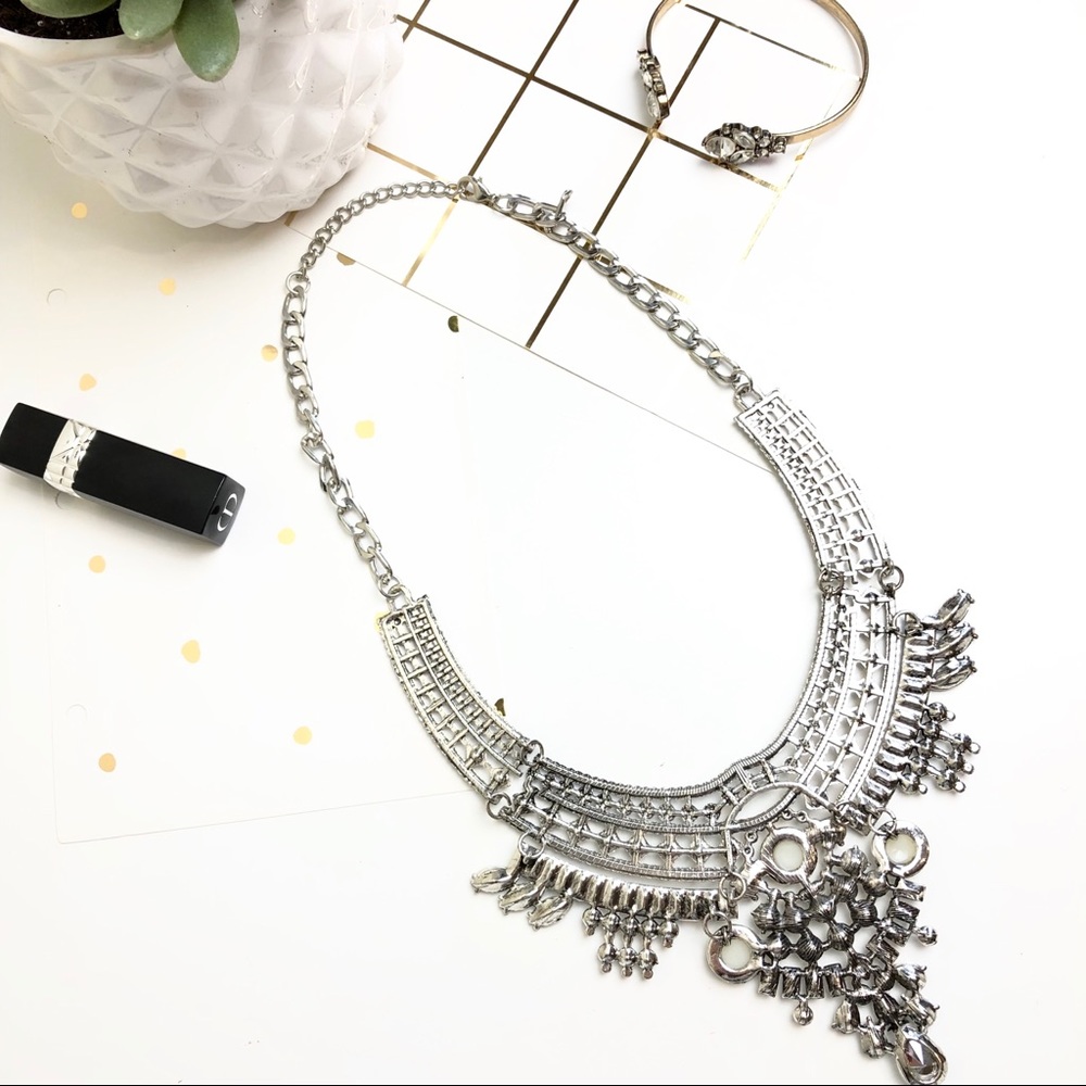 Big Statement Necklace - image 5